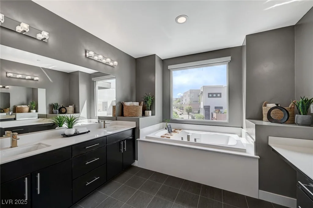 232 Errogie, Henderson, NV 89012