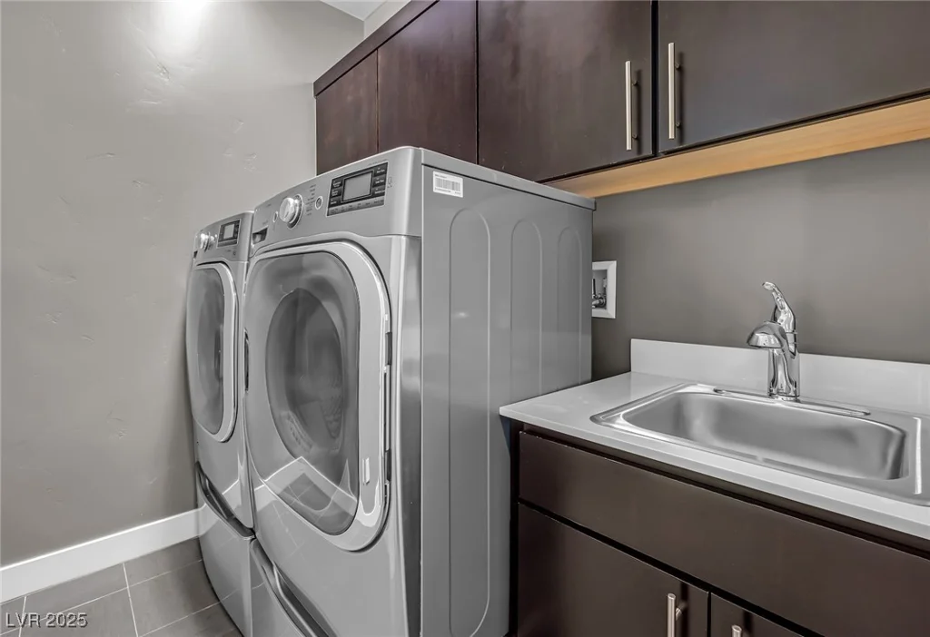 232 Errogie, Henderson, NV 89012