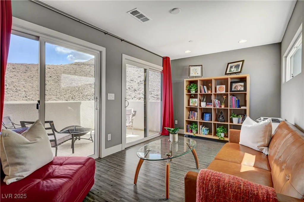 232 Errogie, Henderson, NV 89012