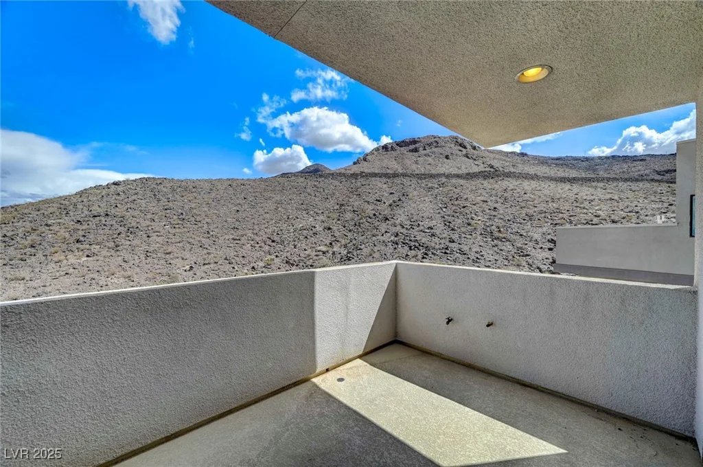 232 Errogie, Henderson, NV 89012