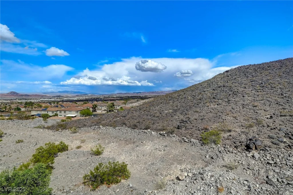 232 Errogie, Henderson, NV 89012