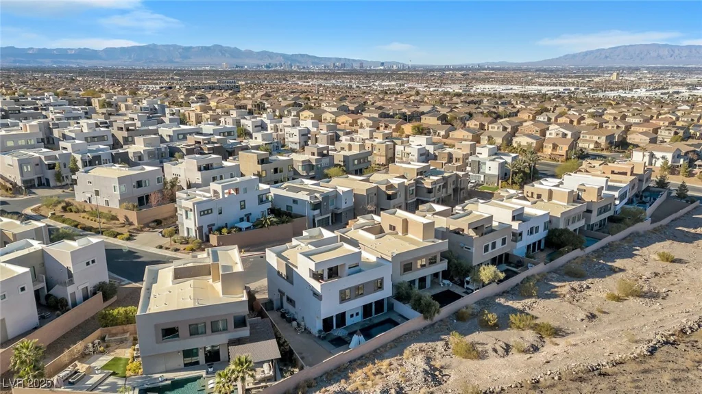 232 Errogie, Henderson, NV 89012