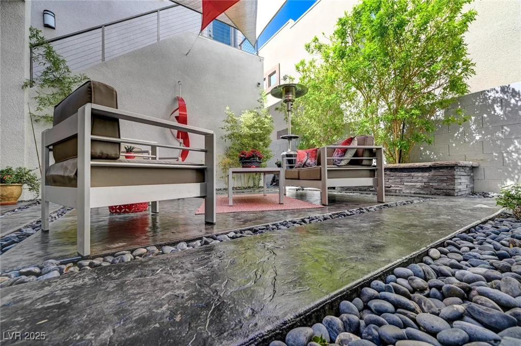232 Errogie, Henderson, NV 89012