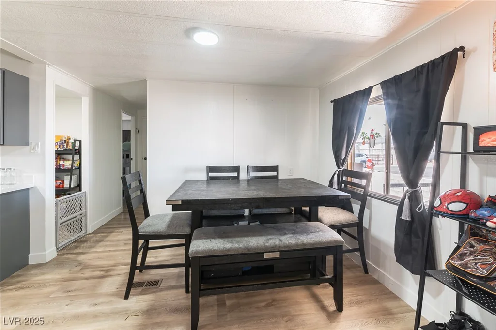 3386 Ewa Beach, Las Vegas, NV 89122