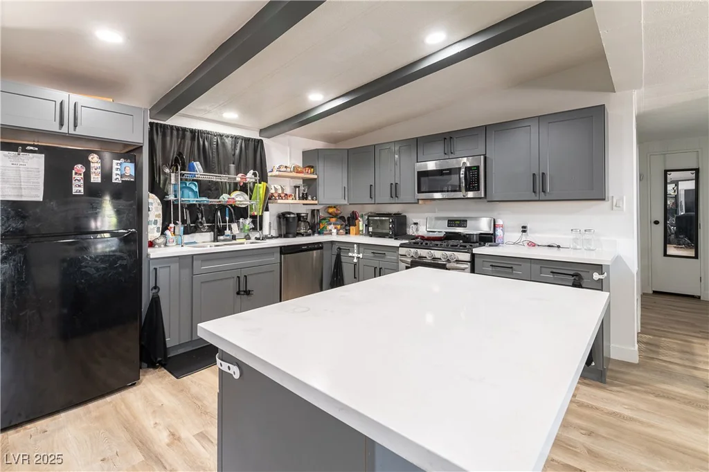 3386 Ewa Beach, Las Vegas, NV 89122