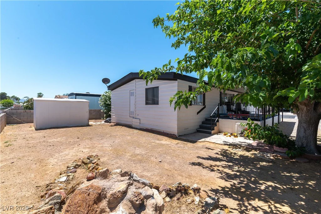 3386 Ewa Beach, Las Vegas, NV 89122
