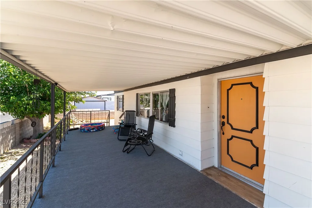 3386 Ewa Beach, Las Vegas, NV 89122