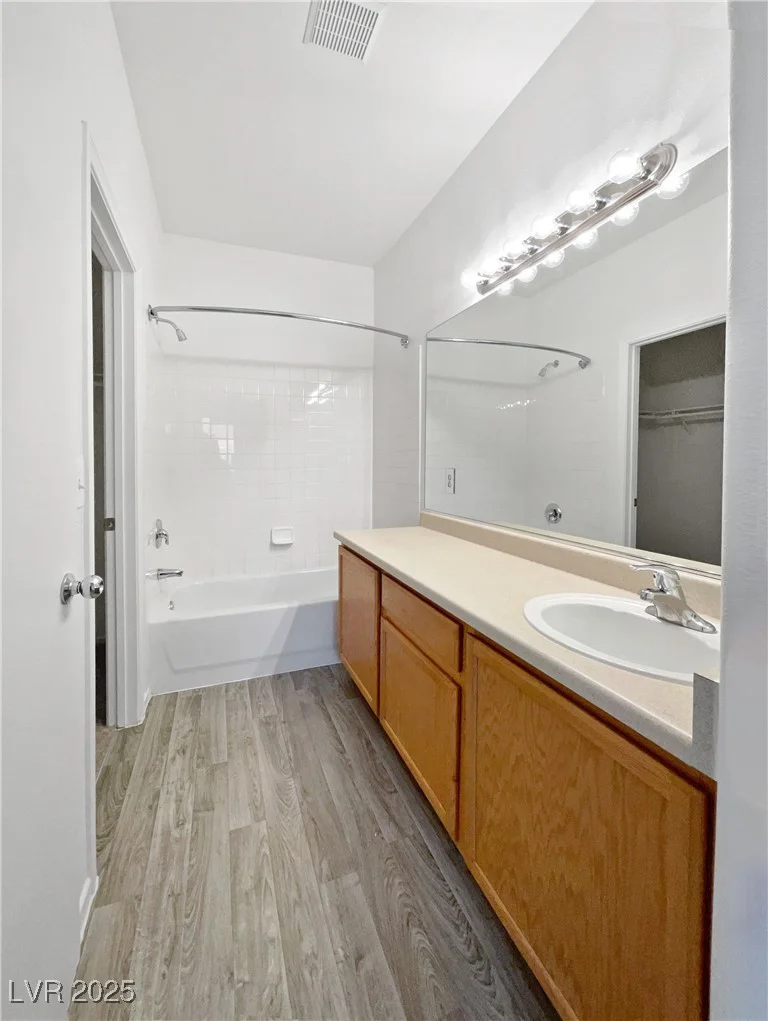 5965 Palmilla, North Las Vegas, NV 89031