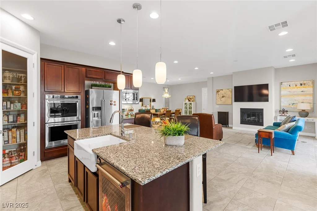 7576 Windy Meadow, Las Vegas, NV 89178