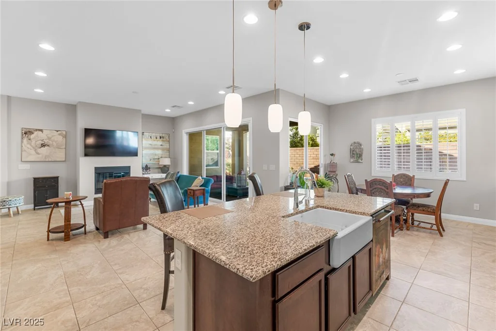 7576 Windy Meadow, Las Vegas, NV 89178