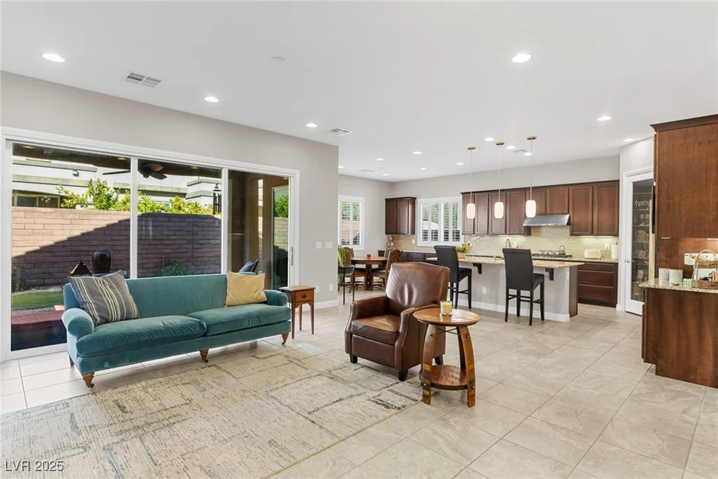 7576 Windy Meadow, Las Vegas, NV 89178
