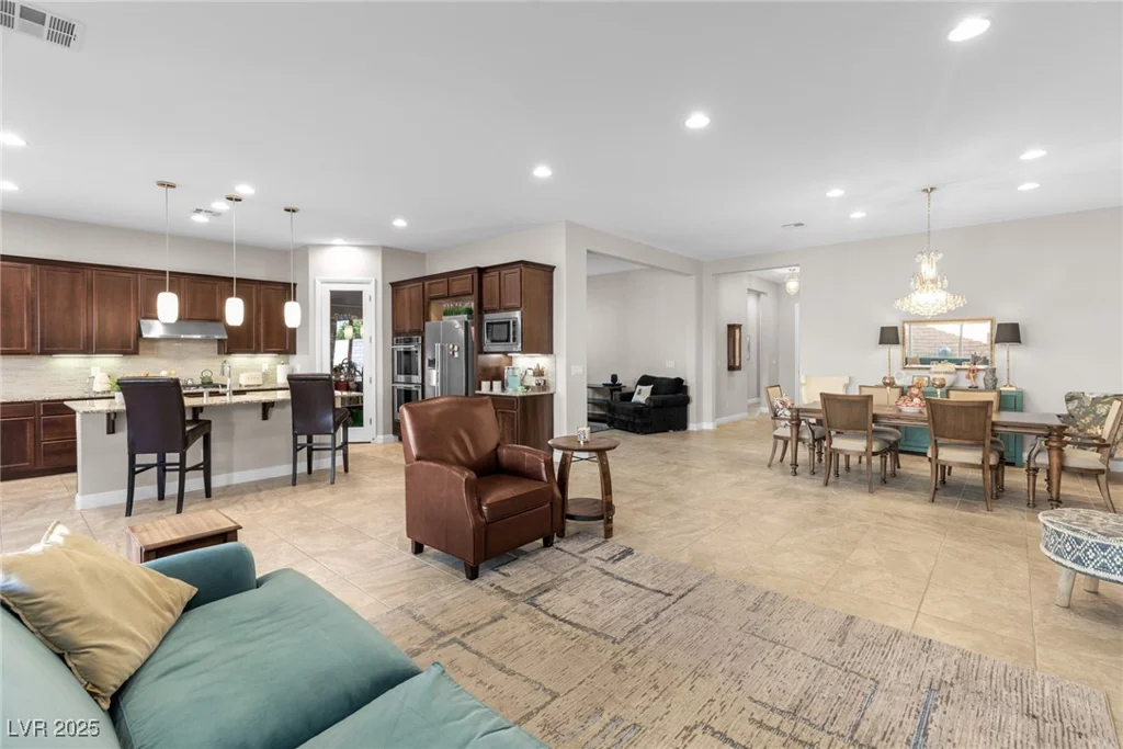 7576 Windy Meadow, Las Vegas, NV 89178