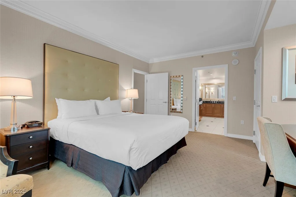 135 HARMON, Las Vegas, NV 89109