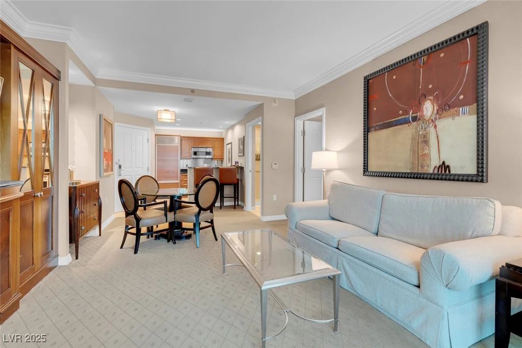 135 HARMON, Las Vegas, NV 89109