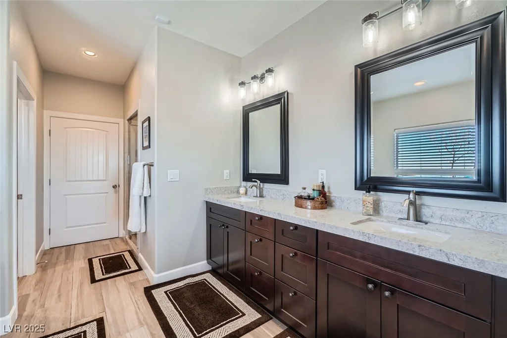 8068 Buena Vida, Las Vegas, NV 89166