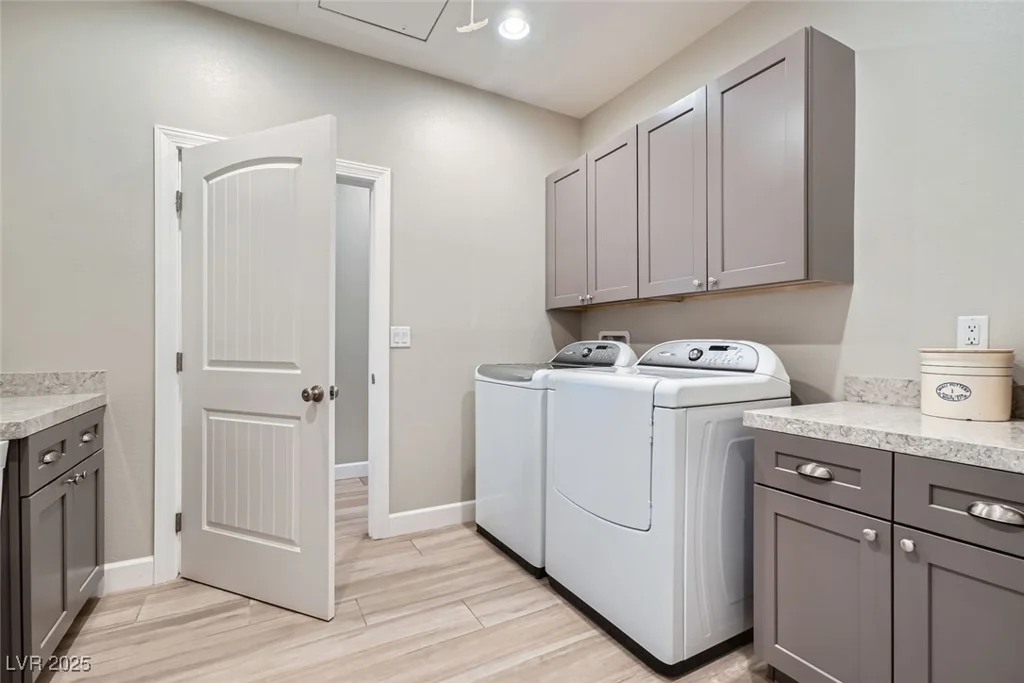 8068 Buena Vida, Las Vegas, NV 89166