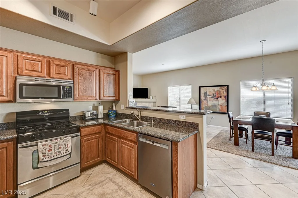 8985 Durango, Las Vegas, NV 89113