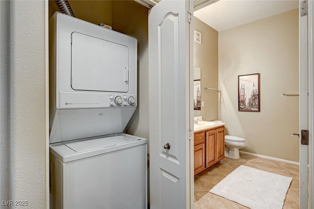 8985 Durango, Las Vegas, NV 89113