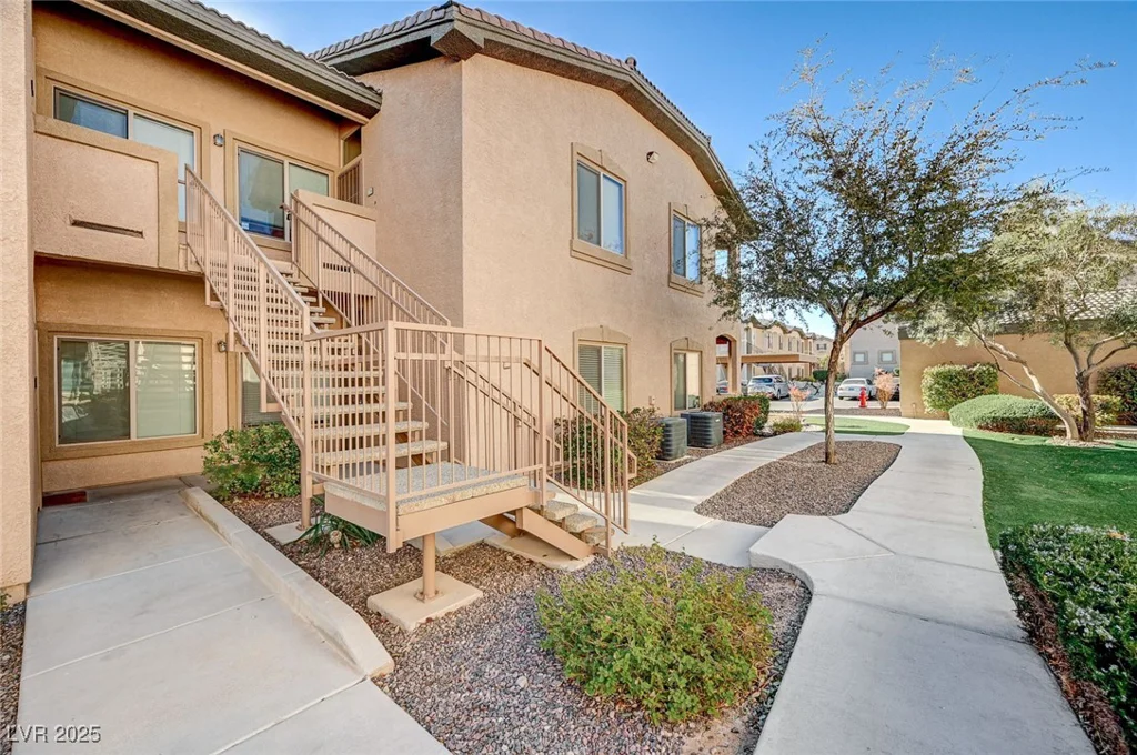 8985 Durango, Las Vegas, NV 89113
