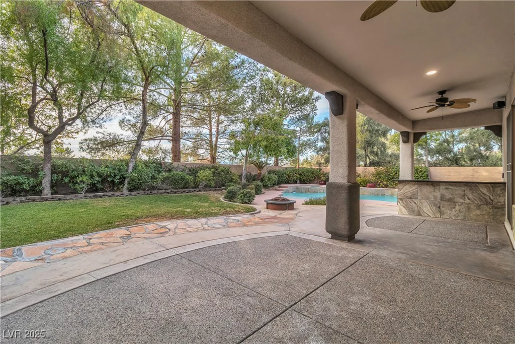 35 Moraine, Henderson, NV 89052