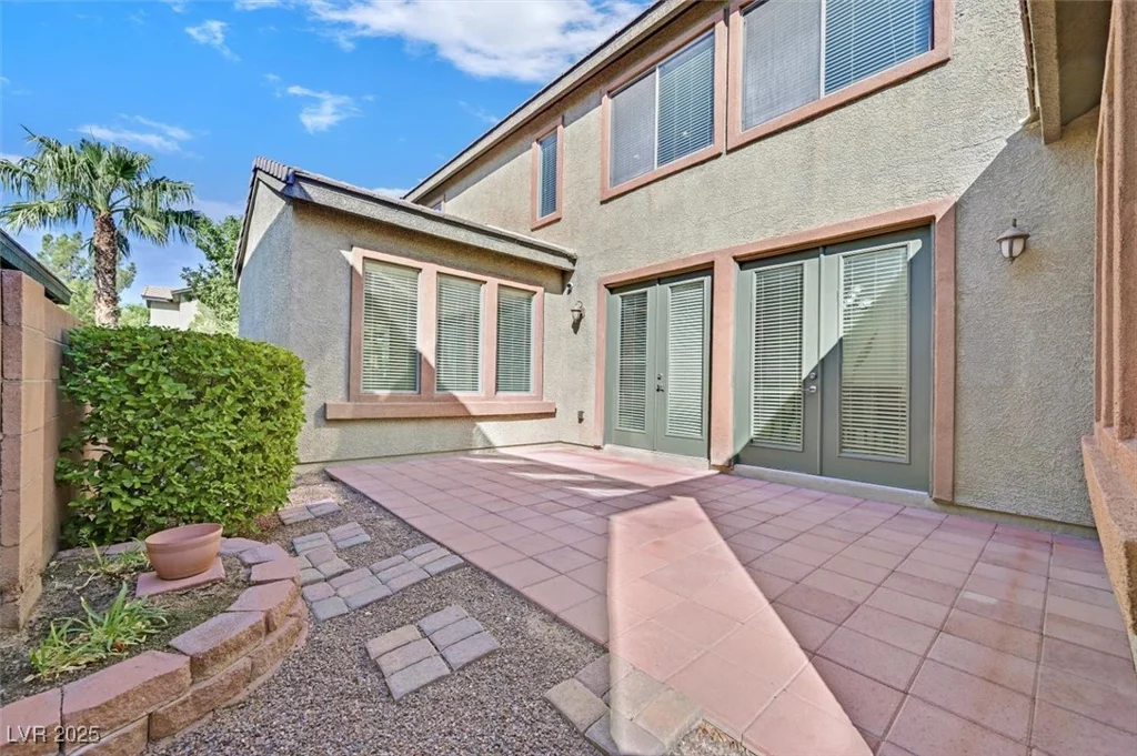 8212 Opal Falls, North Las Vegas, NV 89085