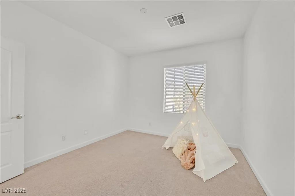 8212 Opal Falls, North Las Vegas, NV 89085
