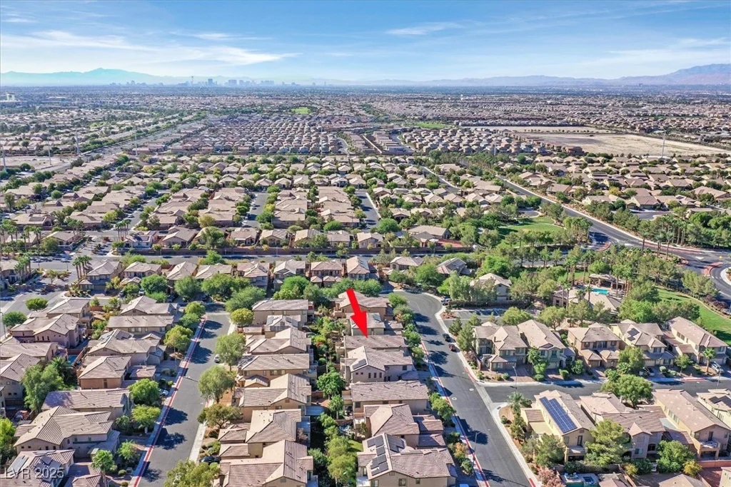 8212 Opal Falls, North Las Vegas, NV 89085