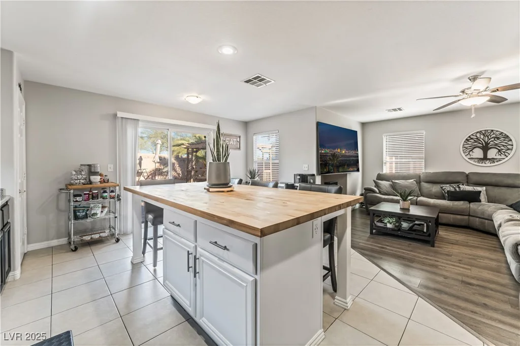 11016 Calder, Las Vegas, NV 89144