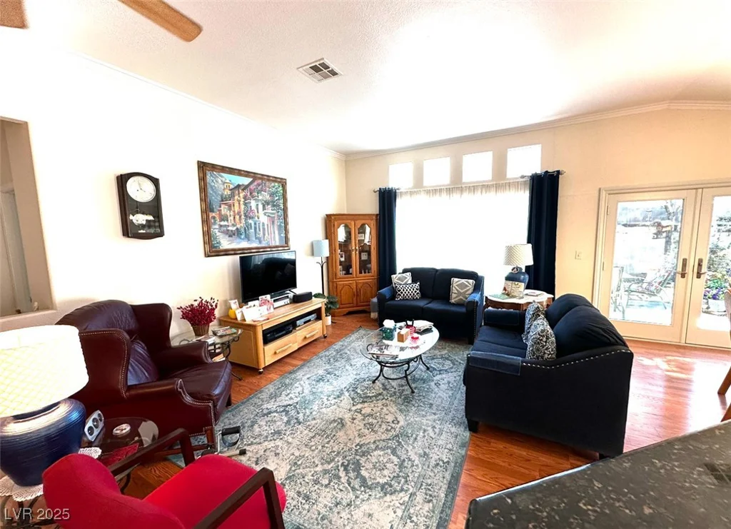 1060 Gallant Fox, Henderson, NV 89015
