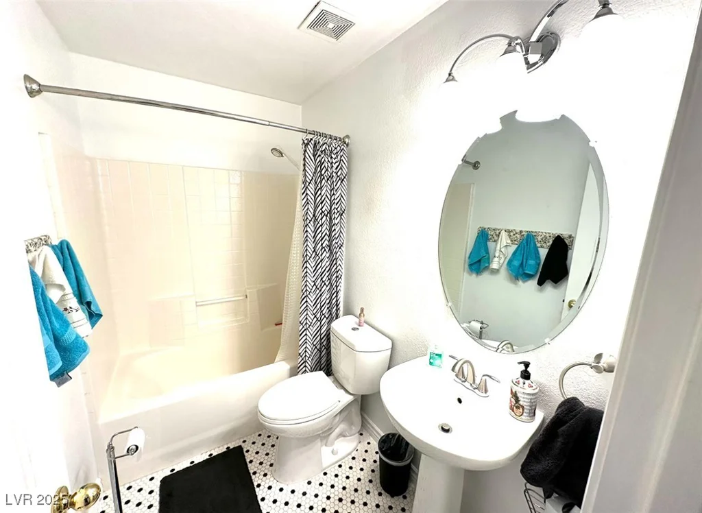 1060 Gallant Fox, Henderson, NV 89015