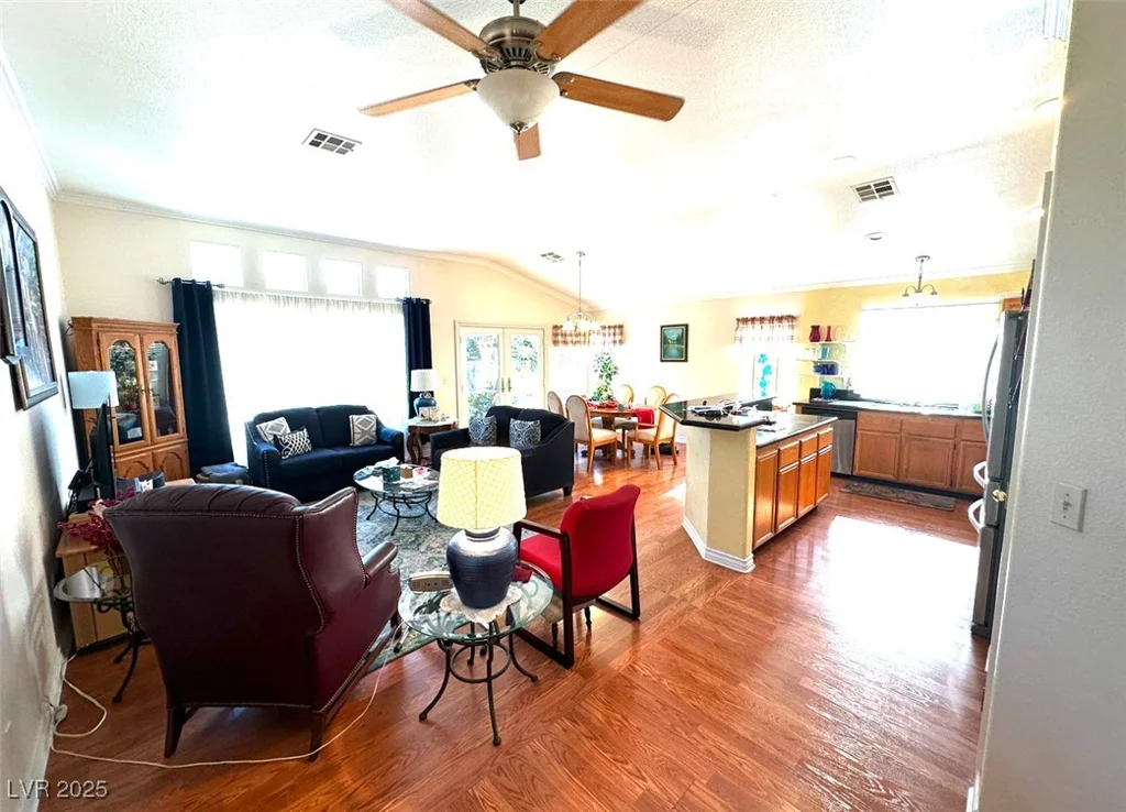1060 Gallant Fox, Henderson, NV 89015