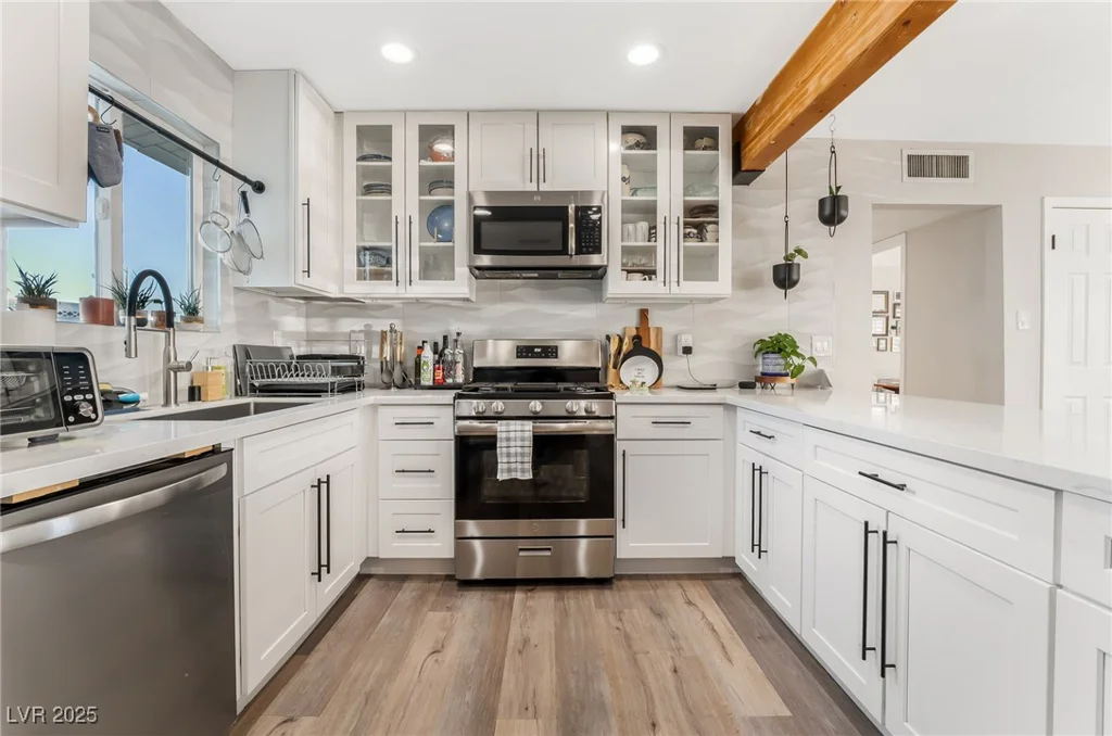 4818 El Tesoro, Las Vegas, NV 89121