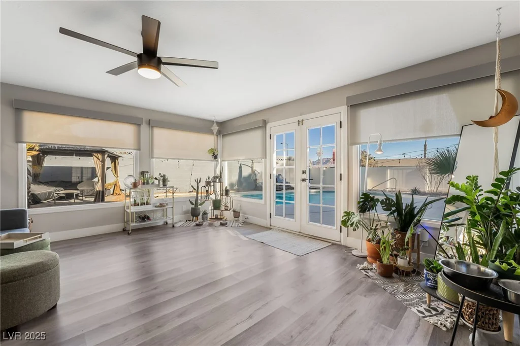 4818 El Tesoro, Las Vegas, NV 89121