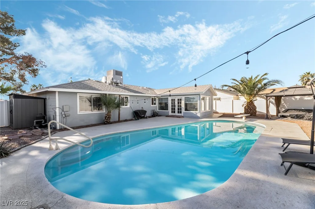 4818 El Tesoro, Las Vegas, NV 89121