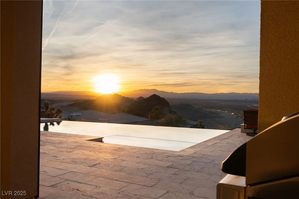 49 VISTA OUTLOOK, Henderson, NV 89011