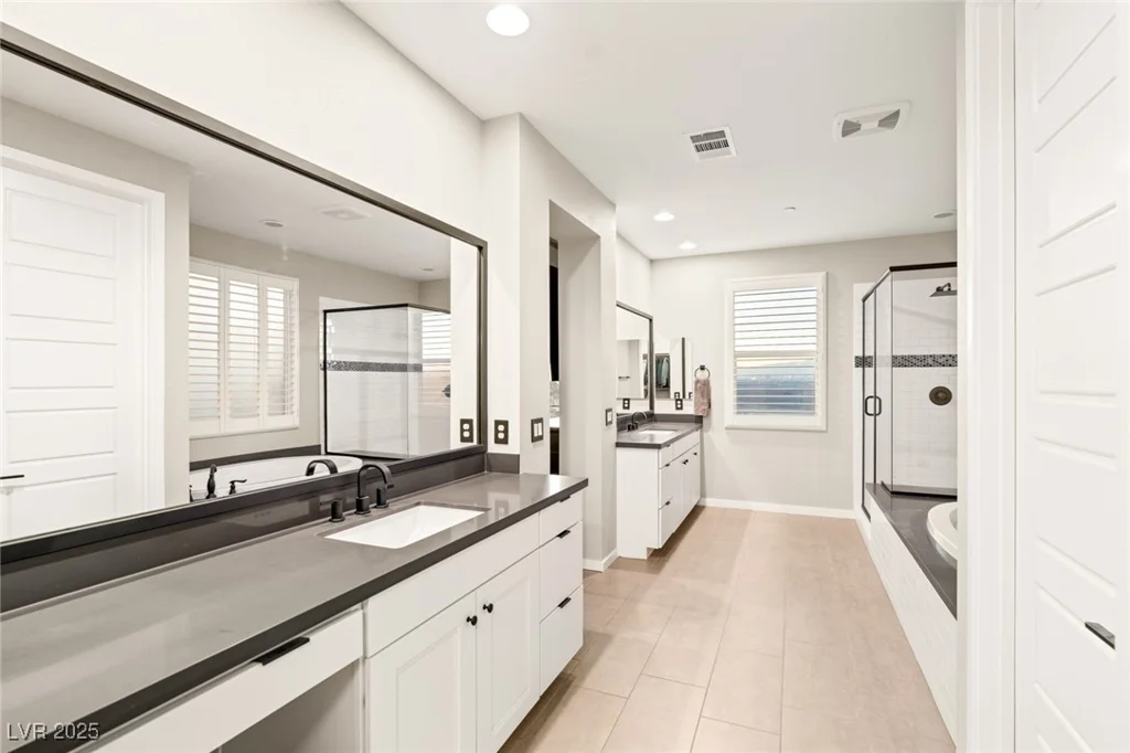 49 VISTA OUTLOOK, Henderson, NV 89011