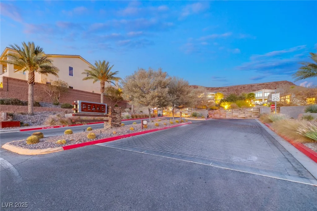49 VISTA OUTLOOK, Henderson, NV 89011