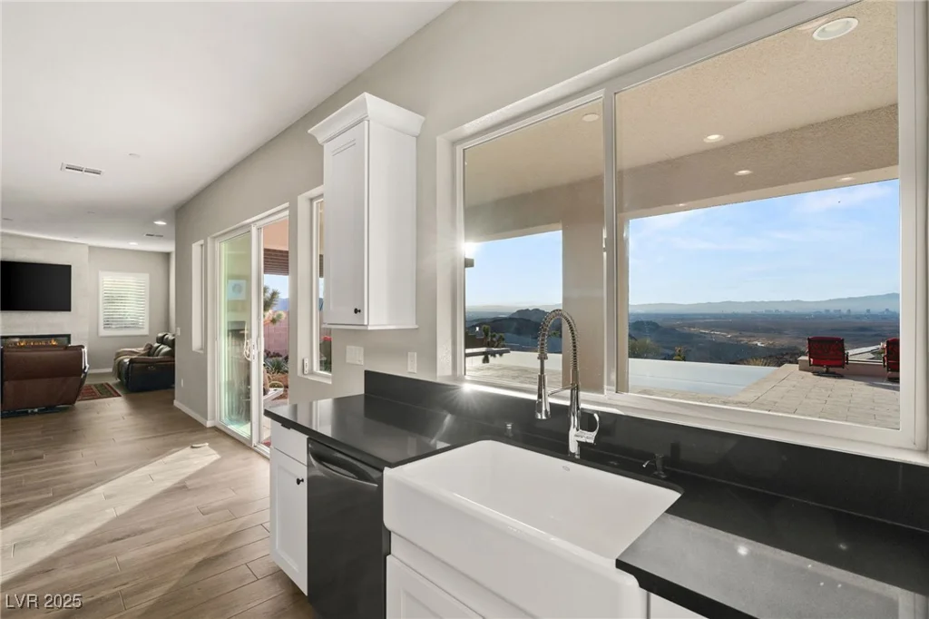49 VISTA OUTLOOK, Henderson, NV 89011