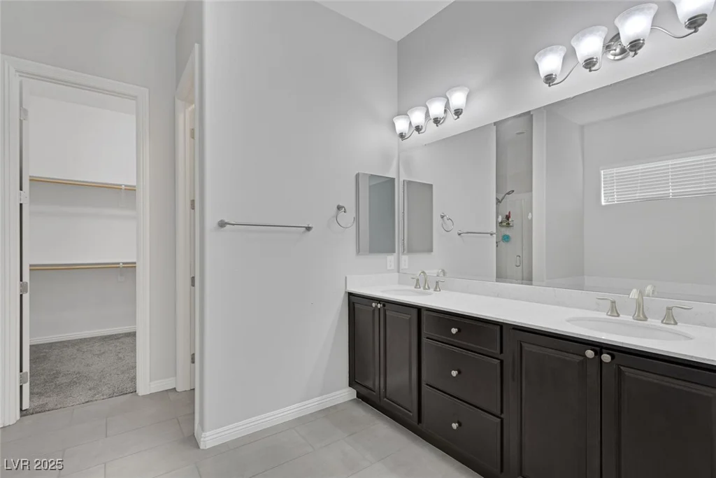 87 Newton Ridge, Las Vegas, NV 89183