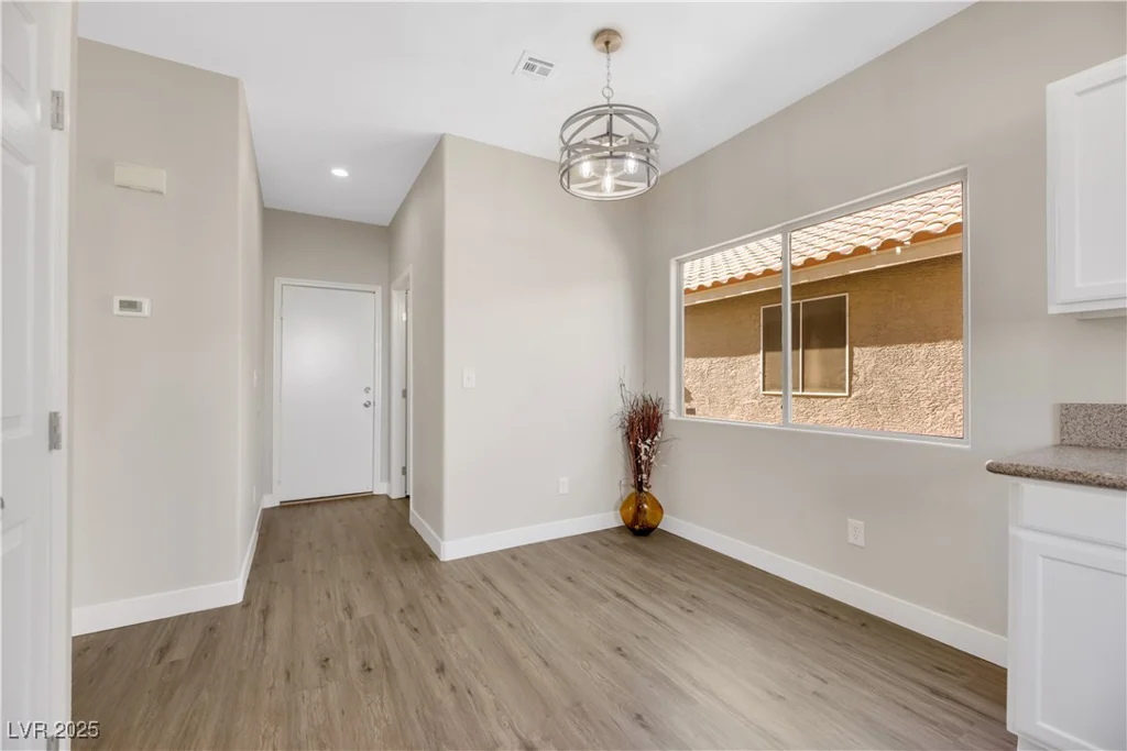 5912 Royal Castle, Las Vegas, NV 89130