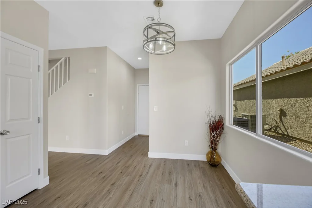 5912 Royal Castle, Las Vegas, NV 89130