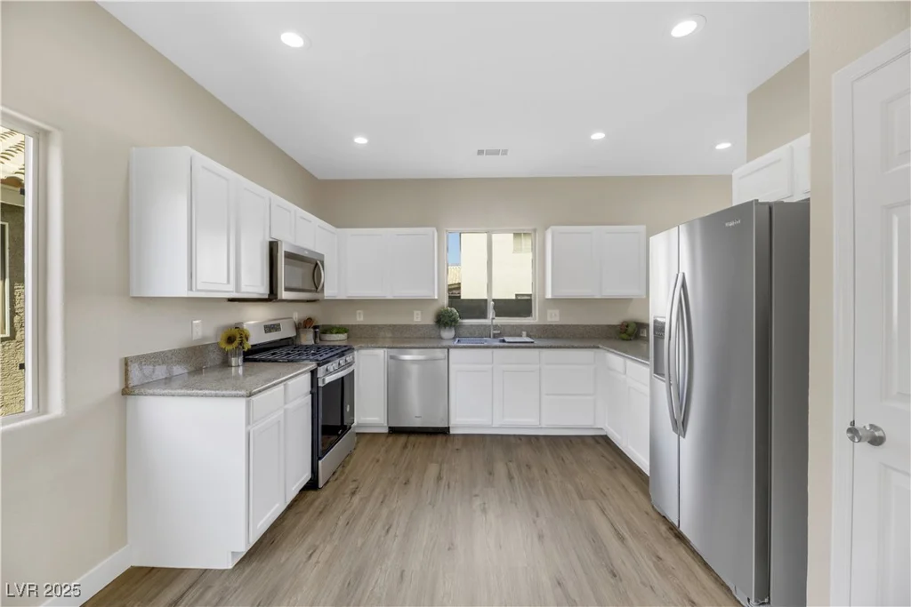 5912 Royal Castle, Las Vegas, NV 89130