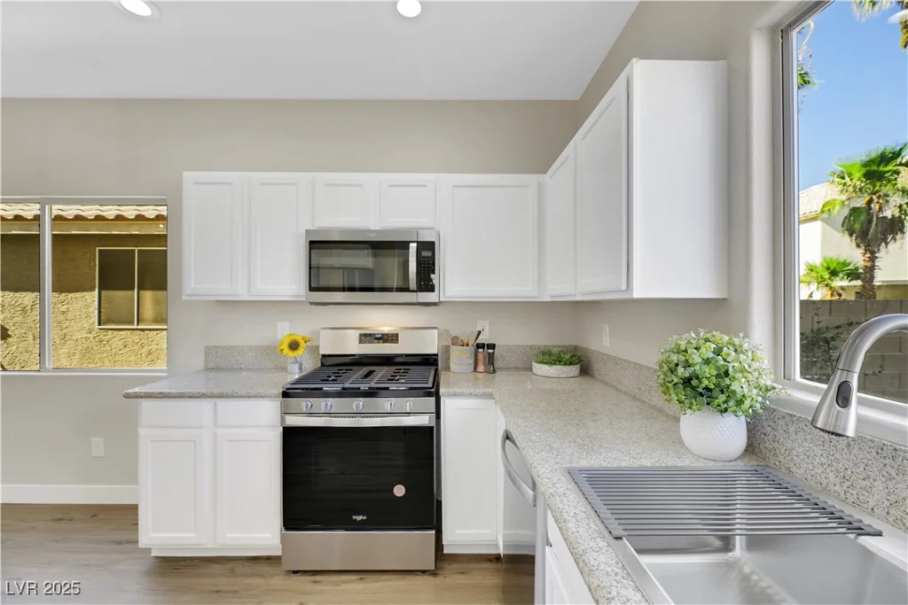 5912 Royal Castle, Las Vegas, NV 89130