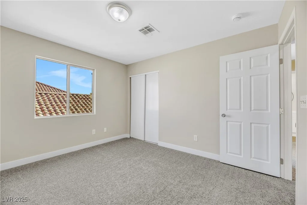 5912 Royal Castle, Las Vegas, NV 89130