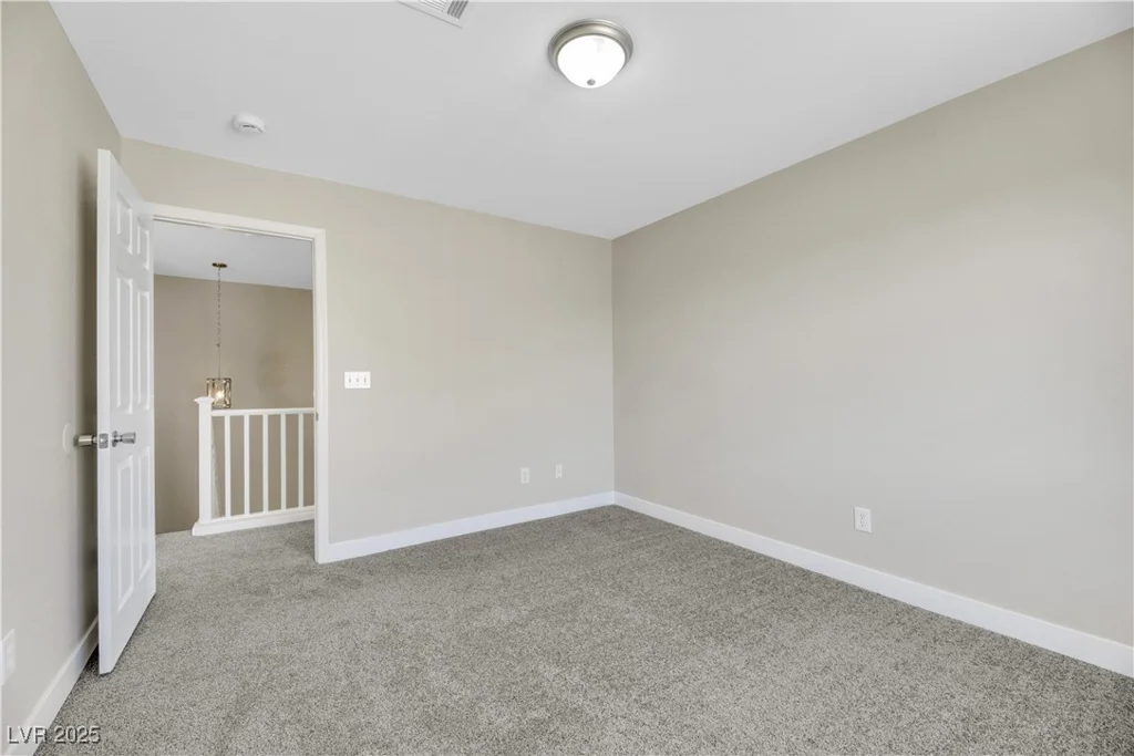 5912 Royal Castle, Las Vegas, NV 89130