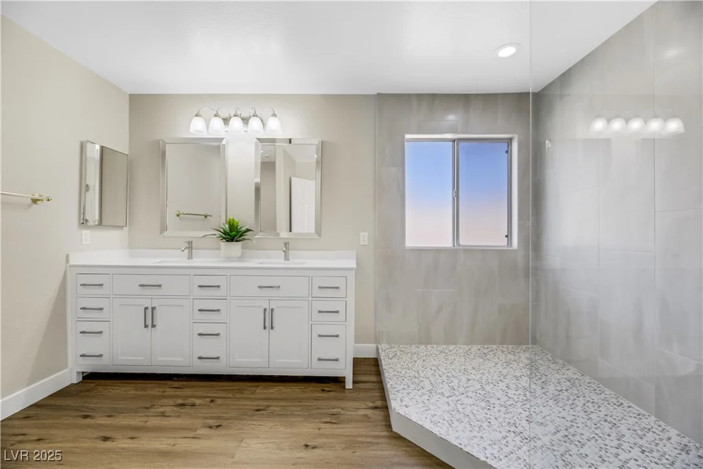 5912 Royal Castle, Las Vegas, NV 89130