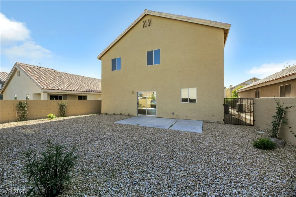5912 Royal Castle, Las Vegas, NV 89130