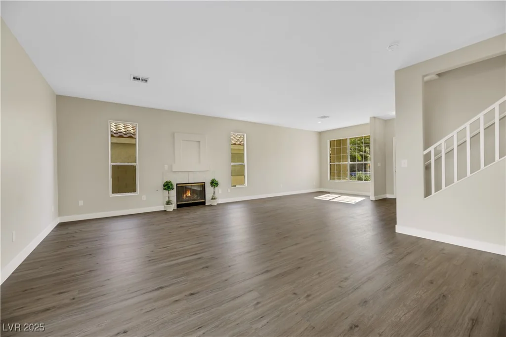 5912 Royal Castle, Las Vegas, NV 89130