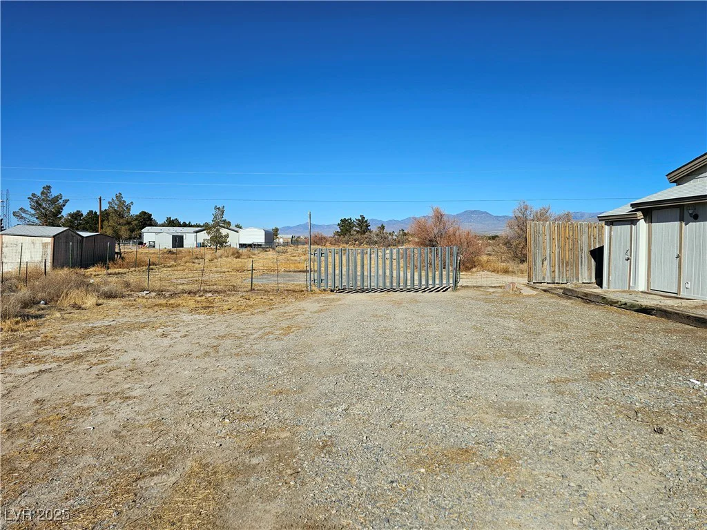 3830 McGraw, Pahrump, NV 89061