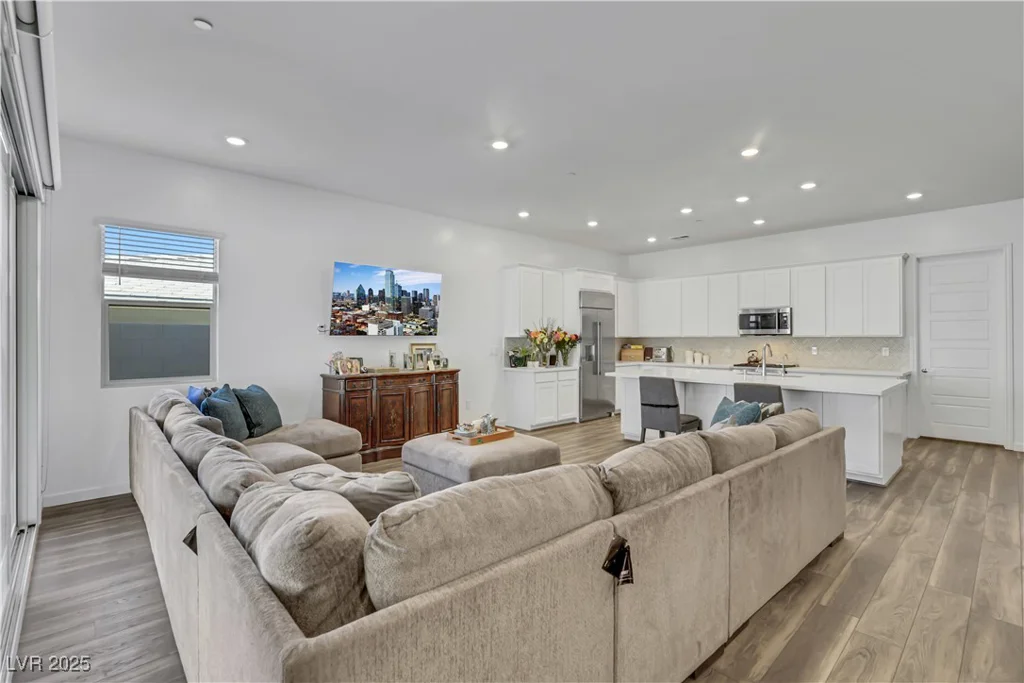 985 Edinburgh Fields, Las Vegas, NV 89138